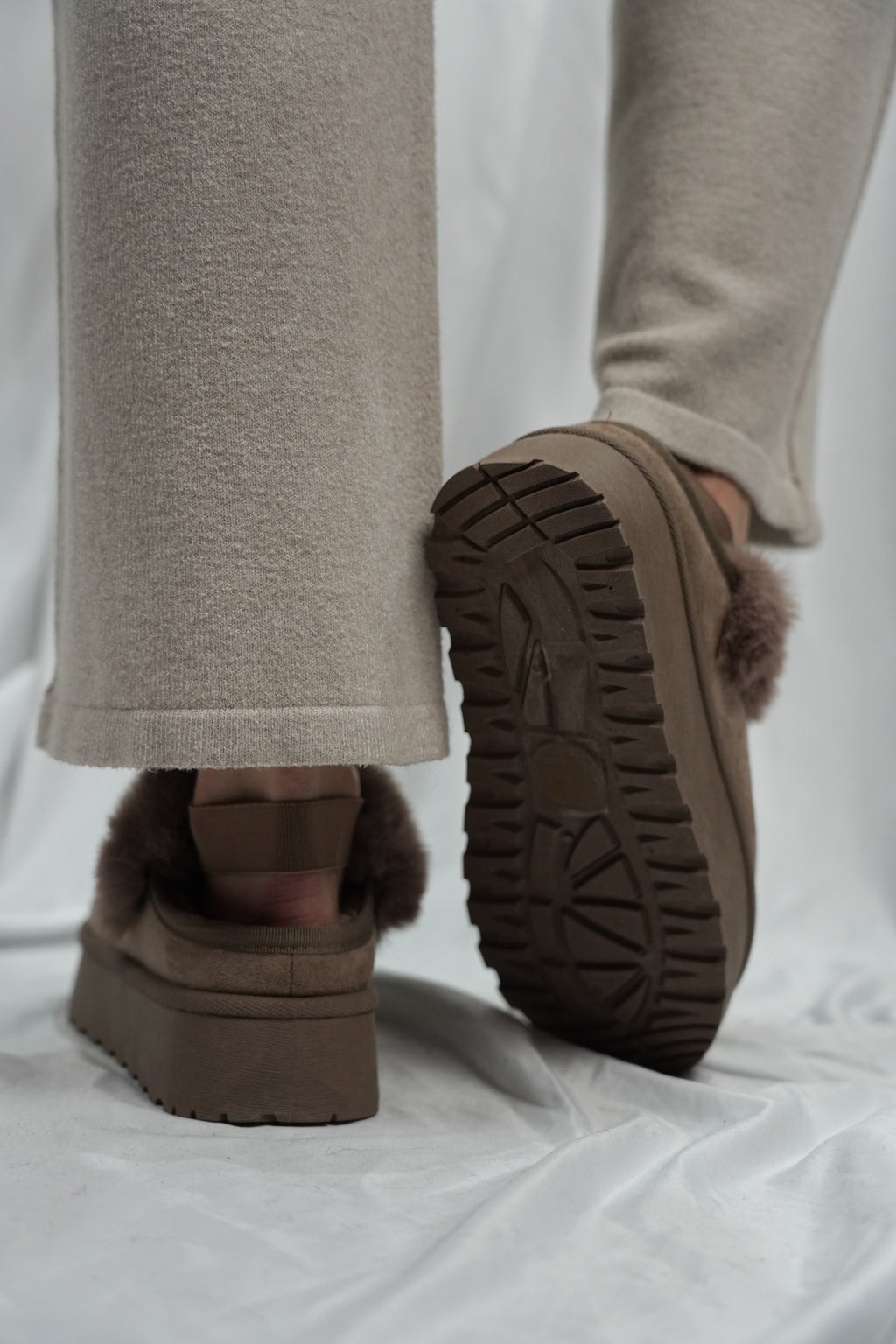 Sandals Cozy-Fit Khaki