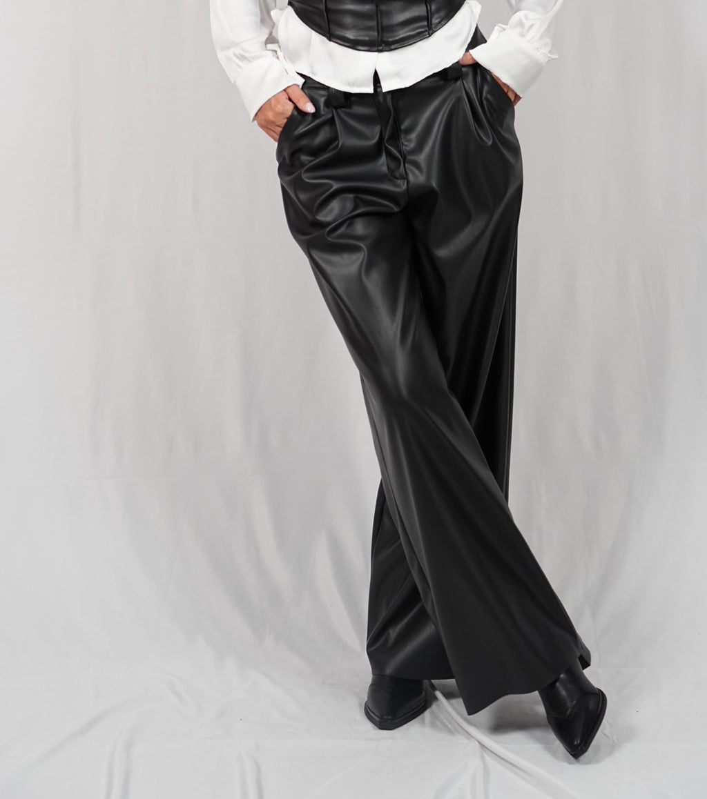 Pantalone loose ecopelle Black