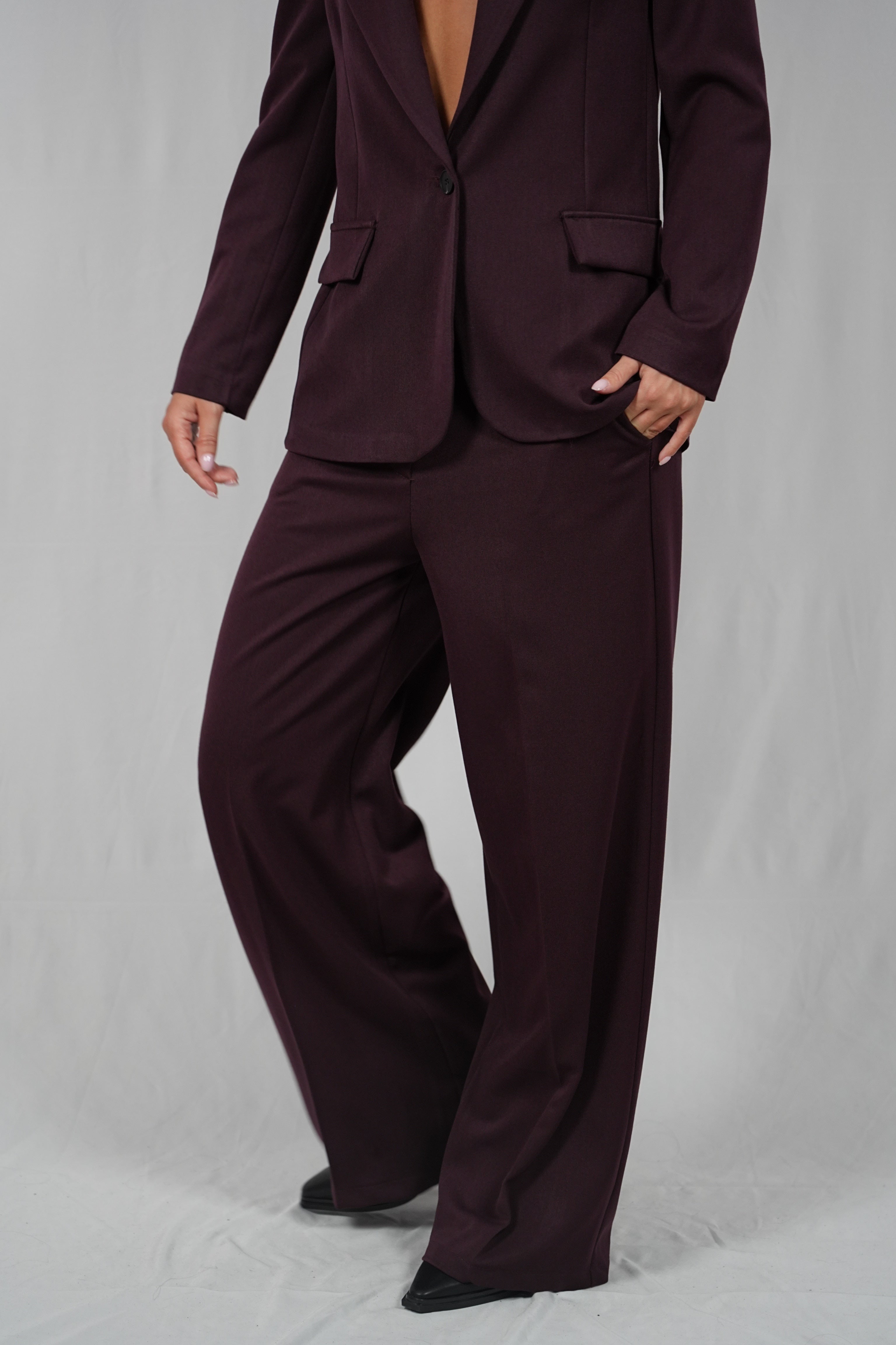 Completo Eve Bordeaux